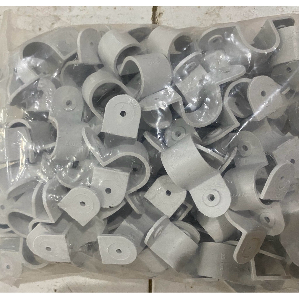 Klem pipa listrik 20 mm / klem pipa conduit 20 mm / klem 20 mm listrik Konduit pak