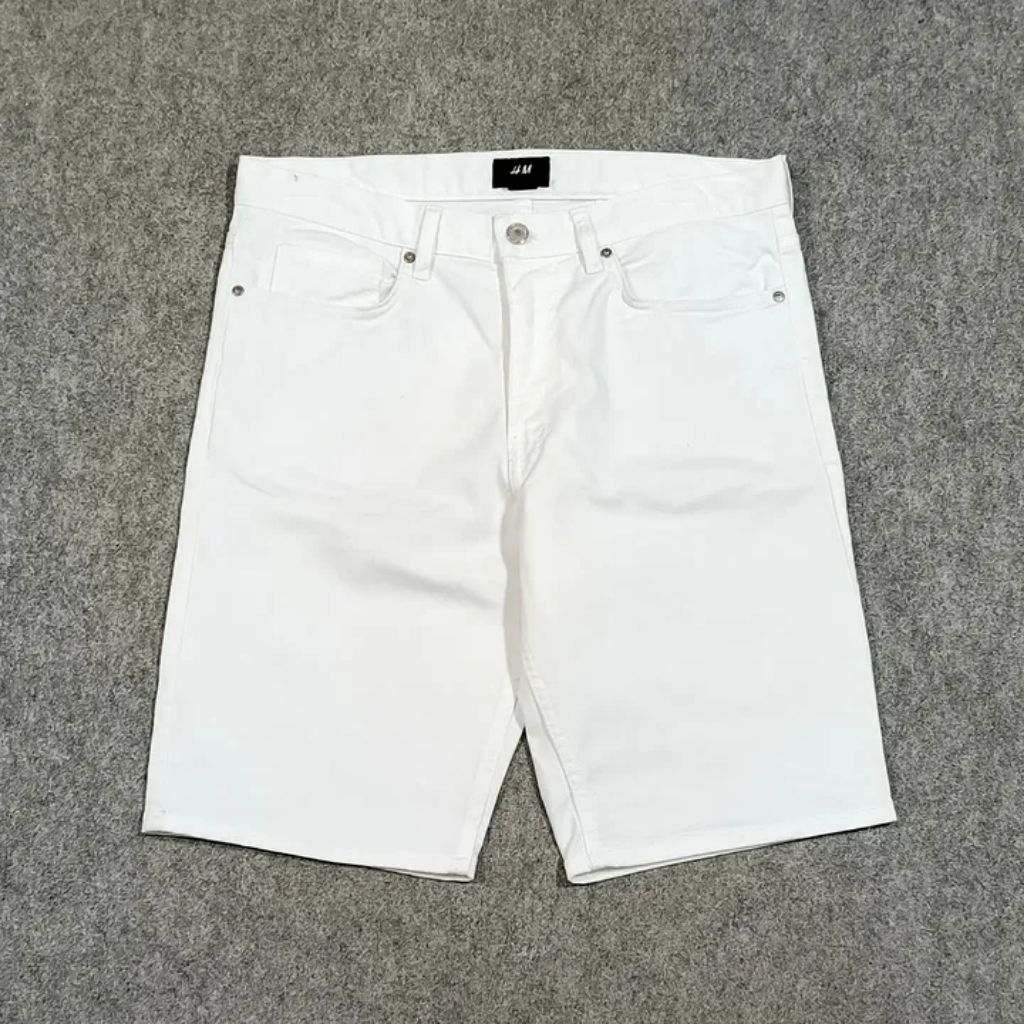 Celana pendek putih polos pria H&M size 29 second