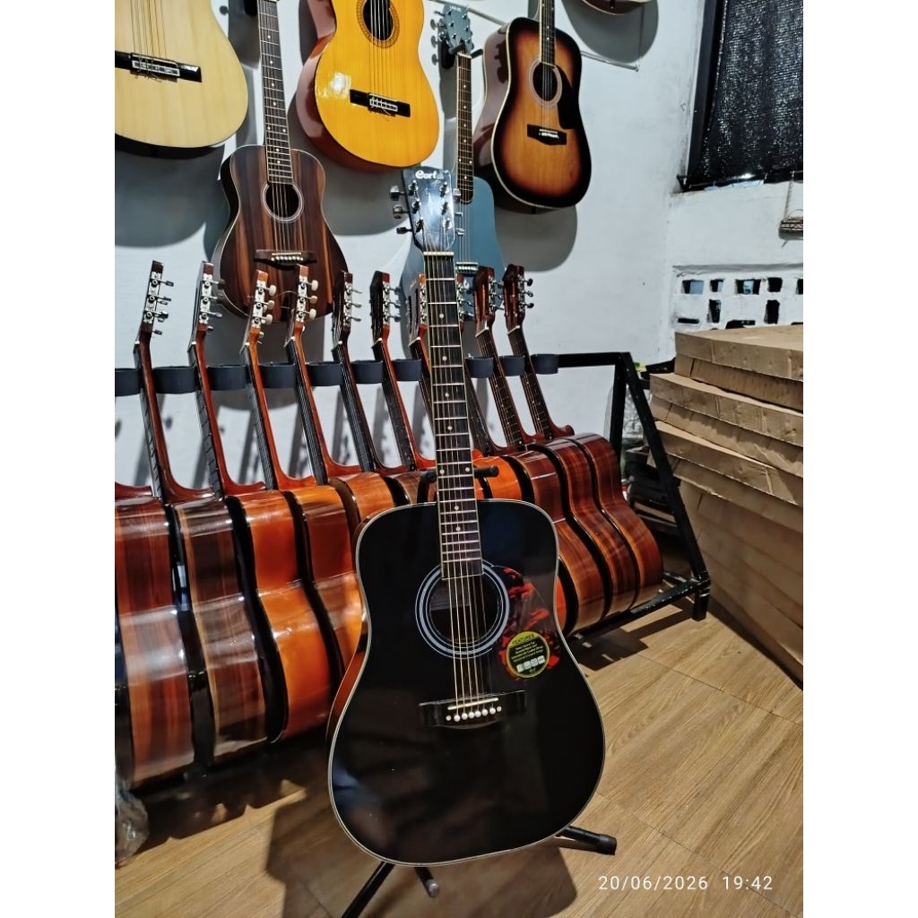 Gitar cort akustik custom