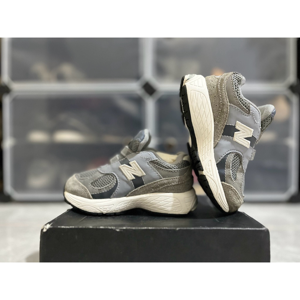 Sepatu Anak Preloved/Second Kids NB 2002R Size 25