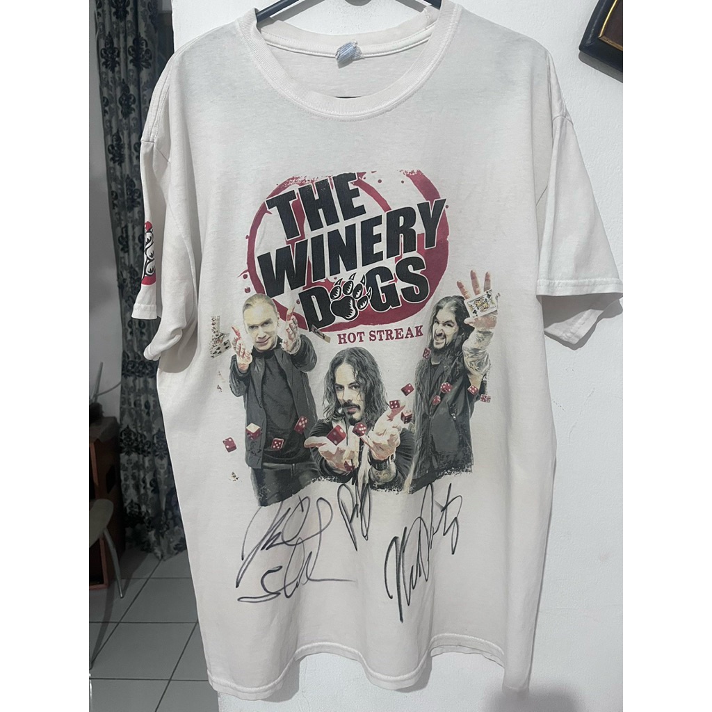 Kaos Official The Winery Dogs (Signed by Member)