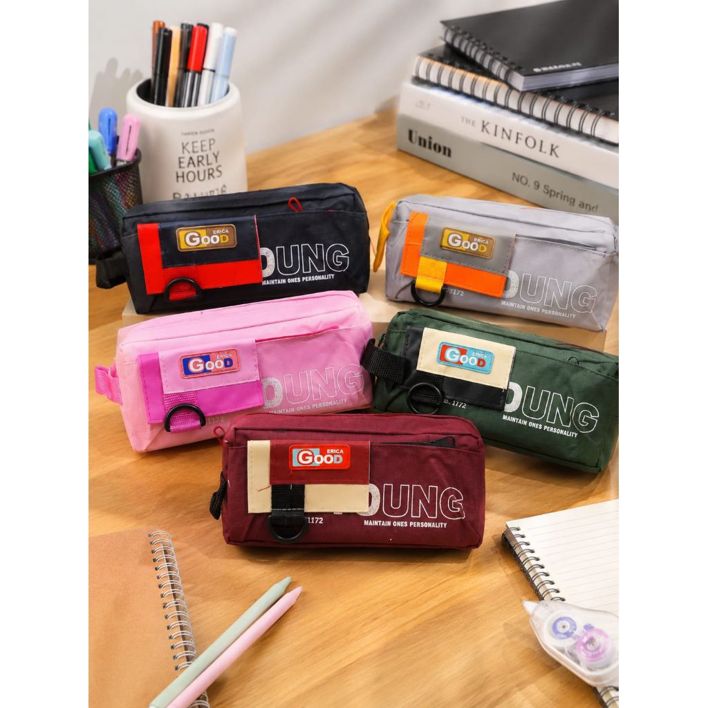 Tempat pensil aesthetic motif kotak kotak premium/pensil case Korean style