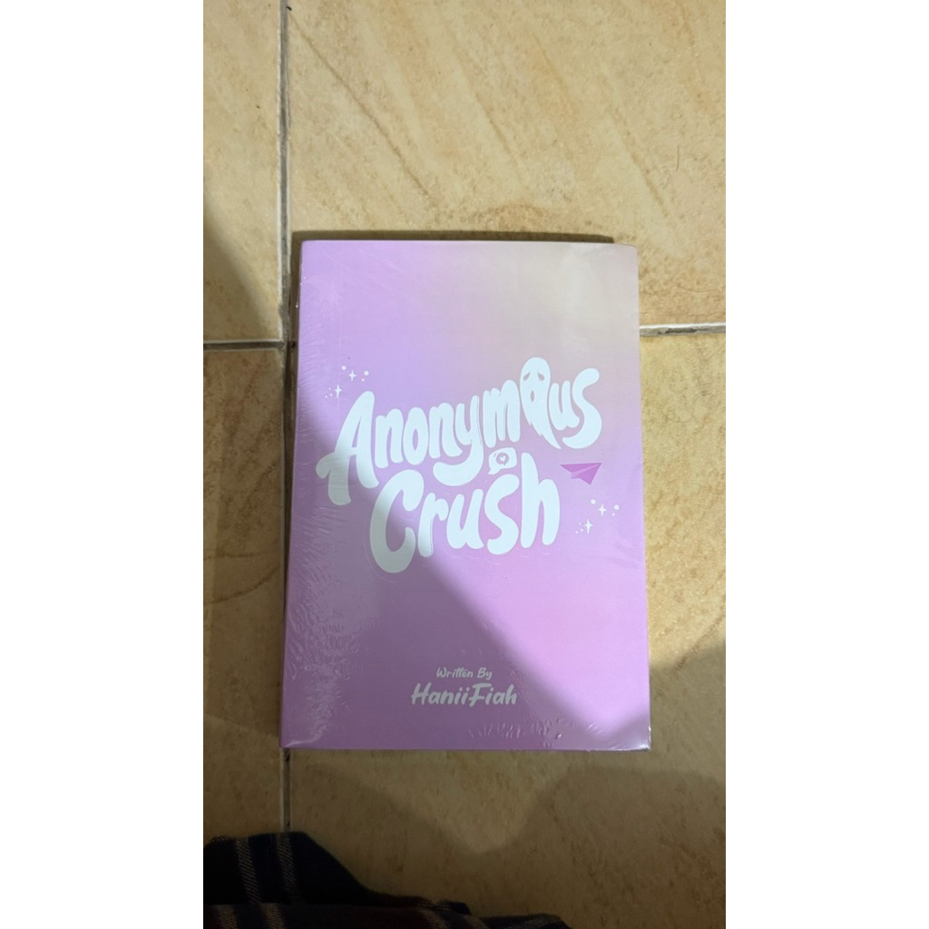 novel anonymous crush