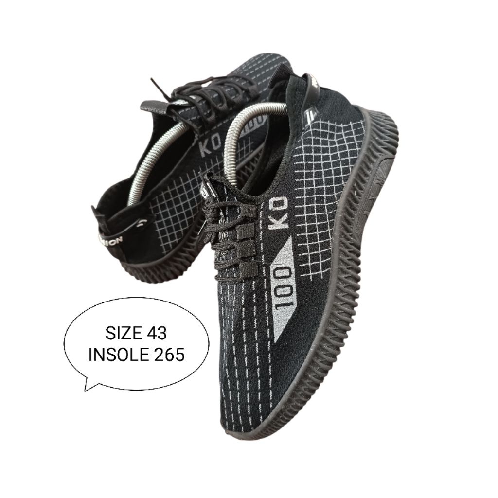 SEPATU SNEAKERS PRELOVED SIZE 43