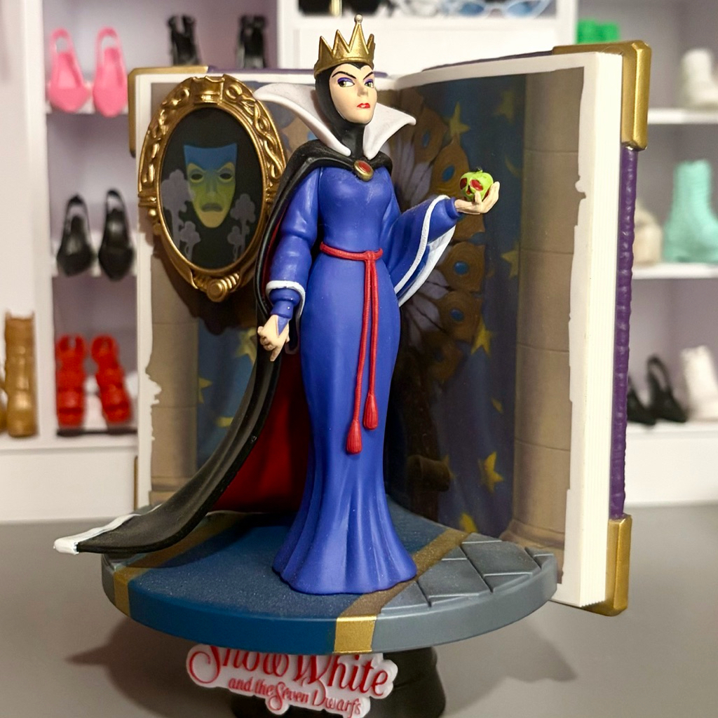 Beast Kingdom Evil Queen Disney Figure