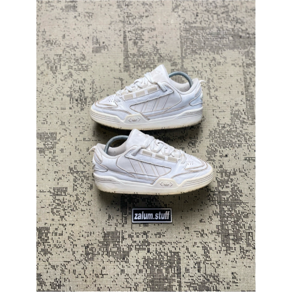 Adds Adi2000 white 40