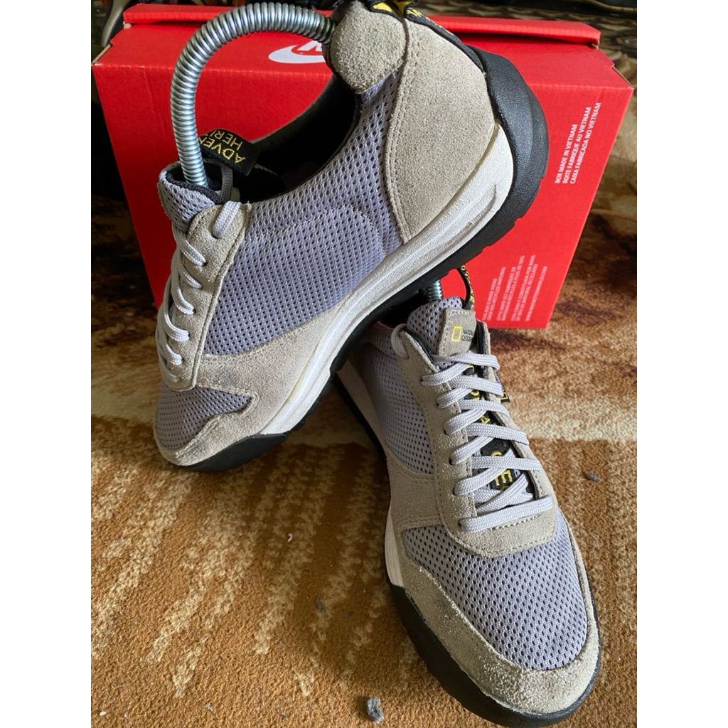 SEPATU NATIONAL GEOGRAPHIC PL Size 41