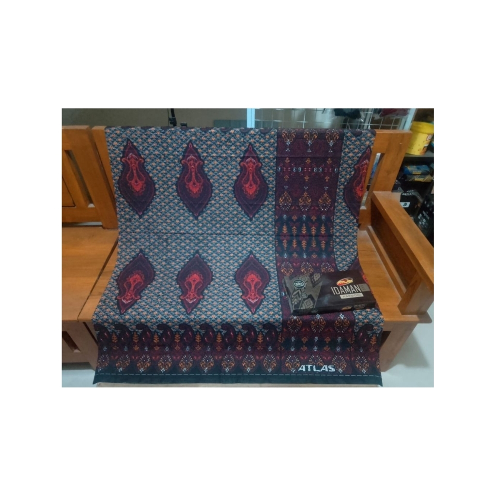 SARUNG BATIK ATLAS IDAMAN BHS GOLD 555