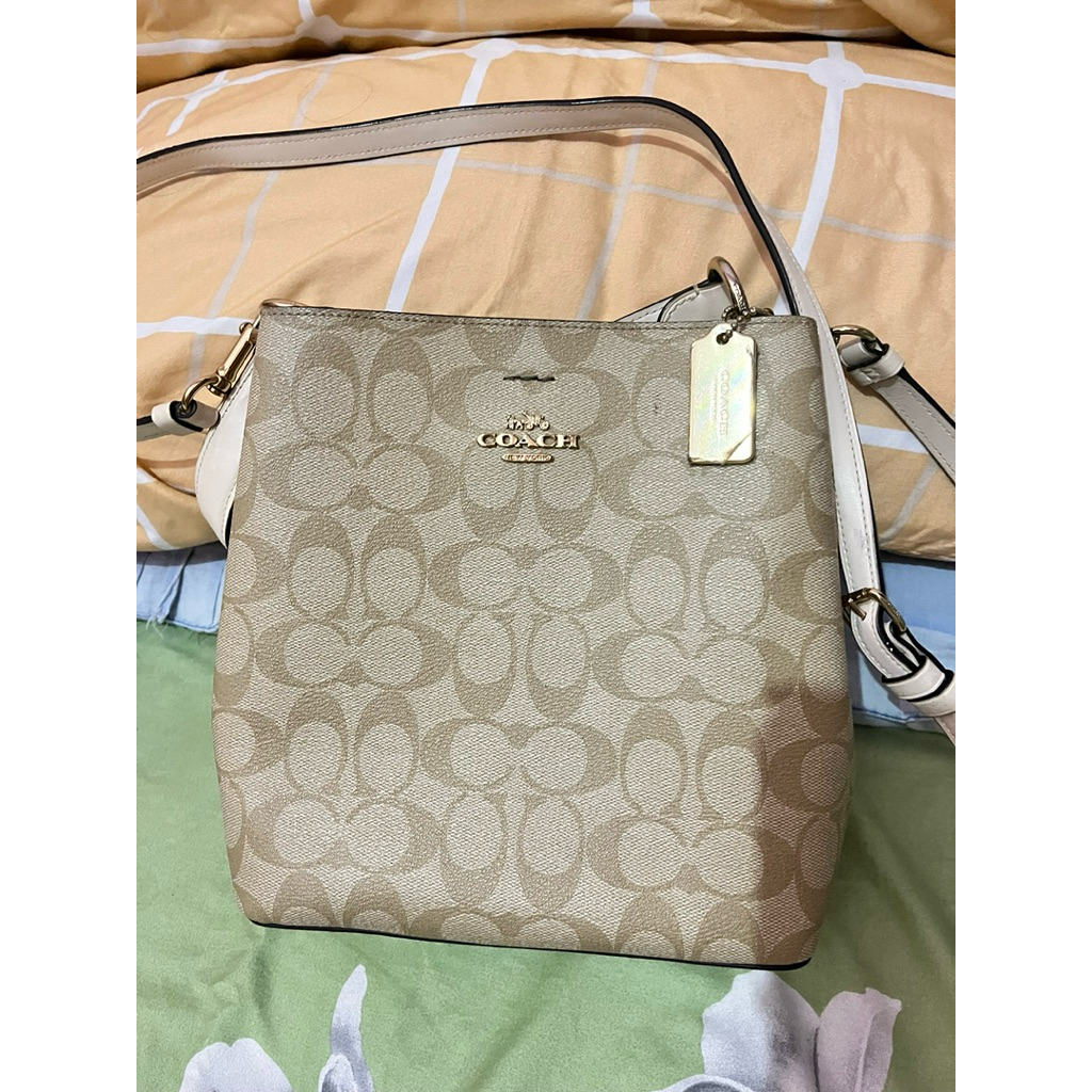 Coach Dumpling Sling Bag ORIGINAL PRELOVED