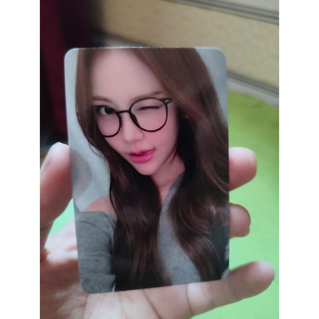PC carmen official MD hearts2hearts photocard