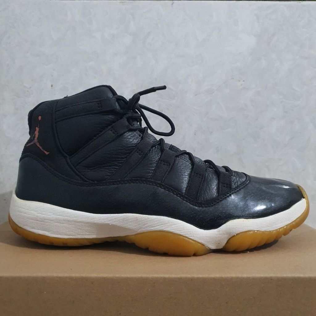Air Jordan 11 Retro 72-10