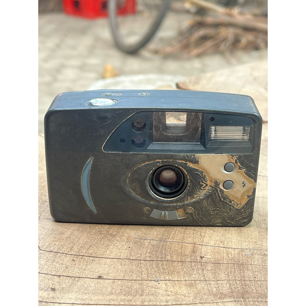 Kamera Saku Film / Analog Pocket Camera for Display, Nikon EF500SV
