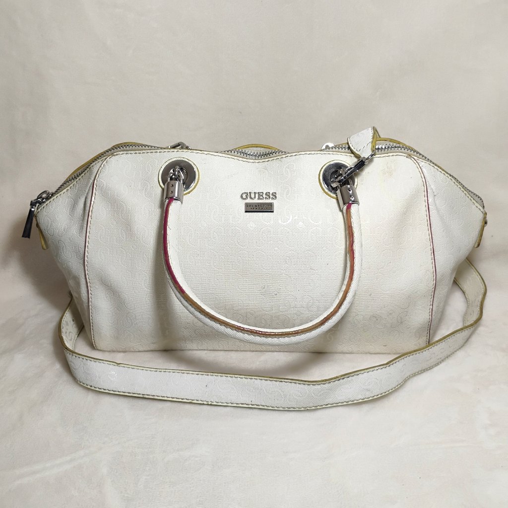 [PRELOVED] Tas Wanita Sling Bag Slempang Warna Putih - Gu3ss