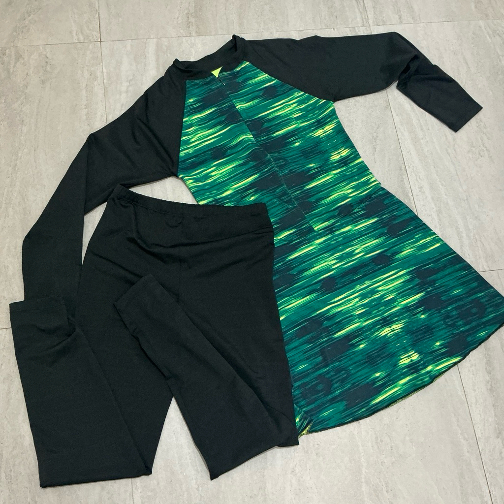 preloved oneset renang wanita