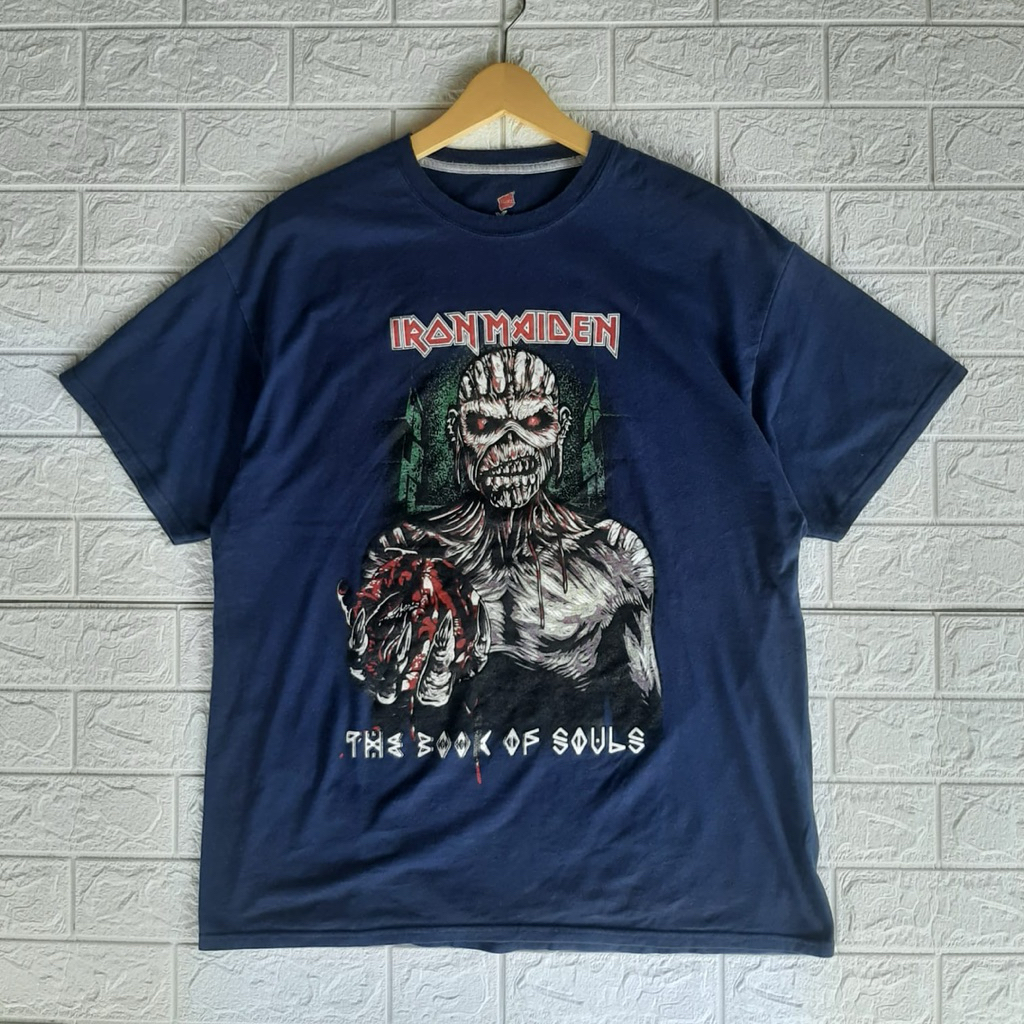 T shirt IRON MAIDEN tag Hanes preloved