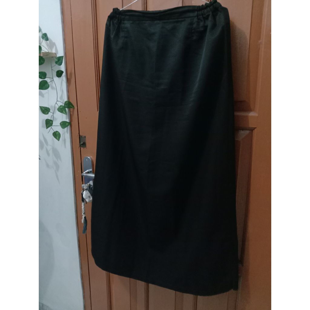 (Preloved) Rok Span Hitam