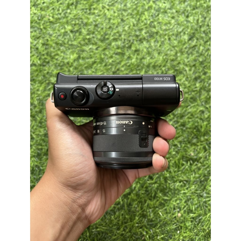 Canon M100 kit