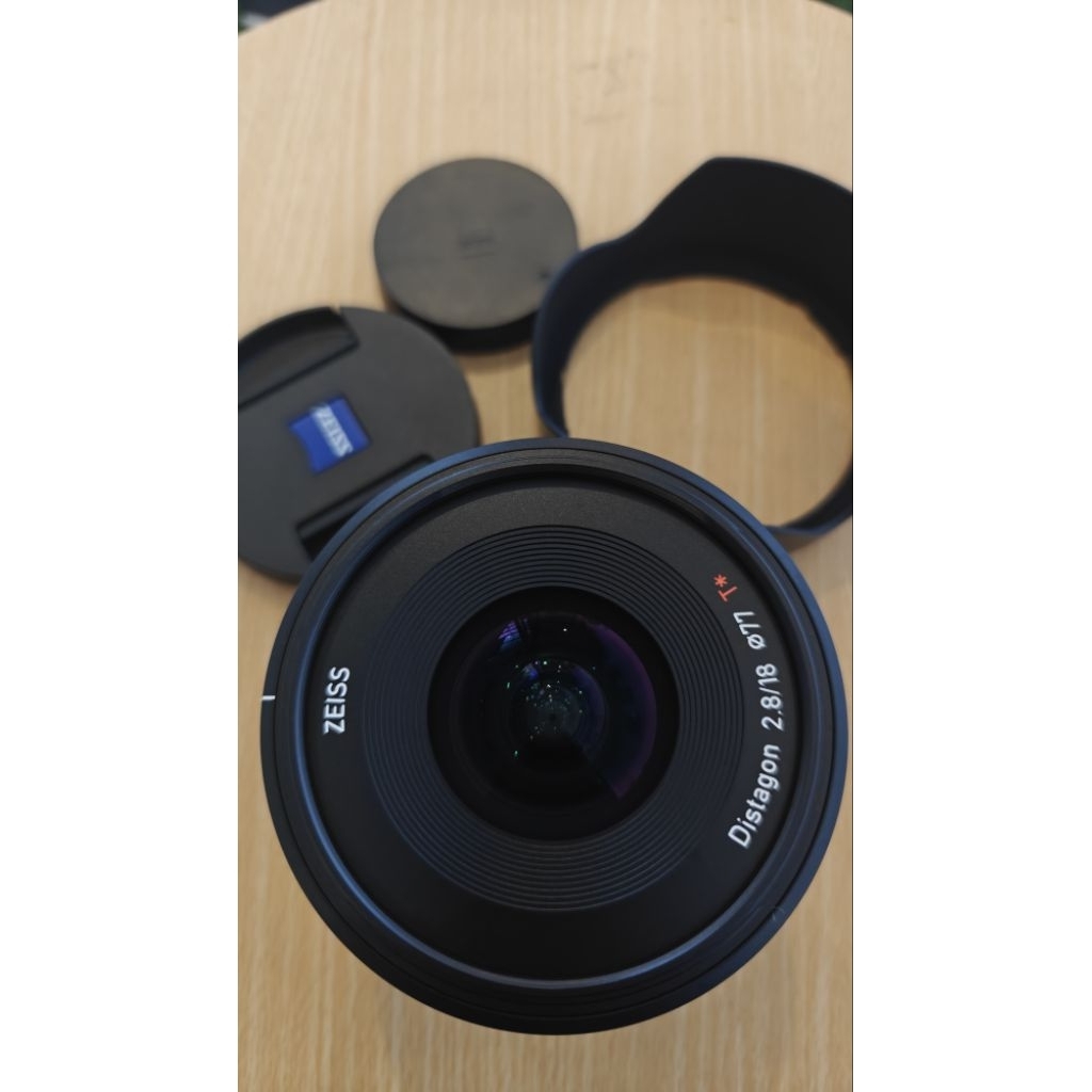 Zeiss Batis 18mm F2.8 fullset