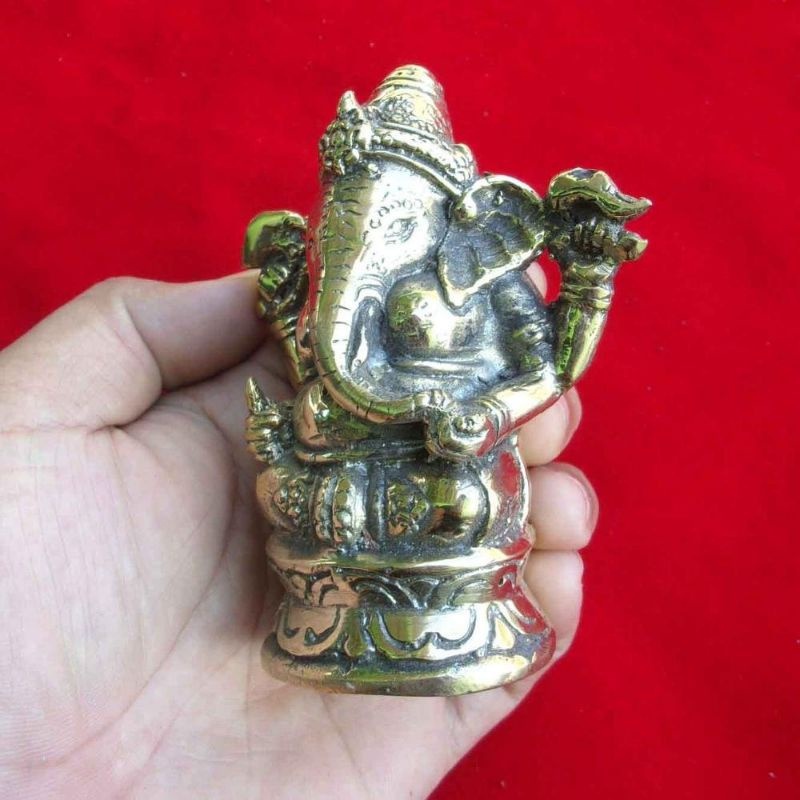 Patung Dewa Ganesha Kuningan warna emas Mini Pajangan Meja Dekorasi Rumah dan Altar