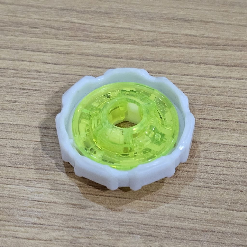 Beyblade X Ratchet 7-60