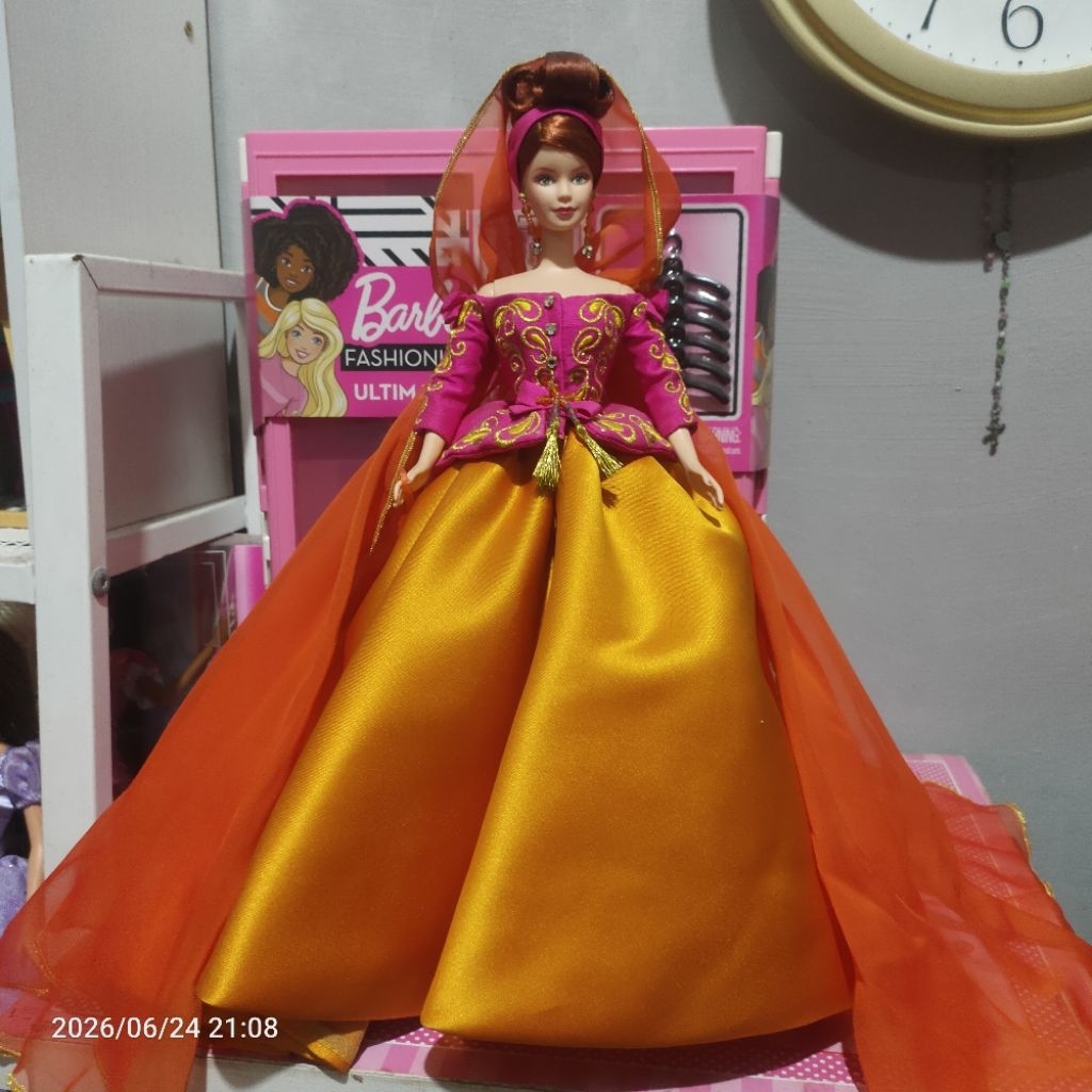 Boneka Barbie Kolektor 1997 Limited Edition Mattel Barbie Couture Symphony in Chiffon doll