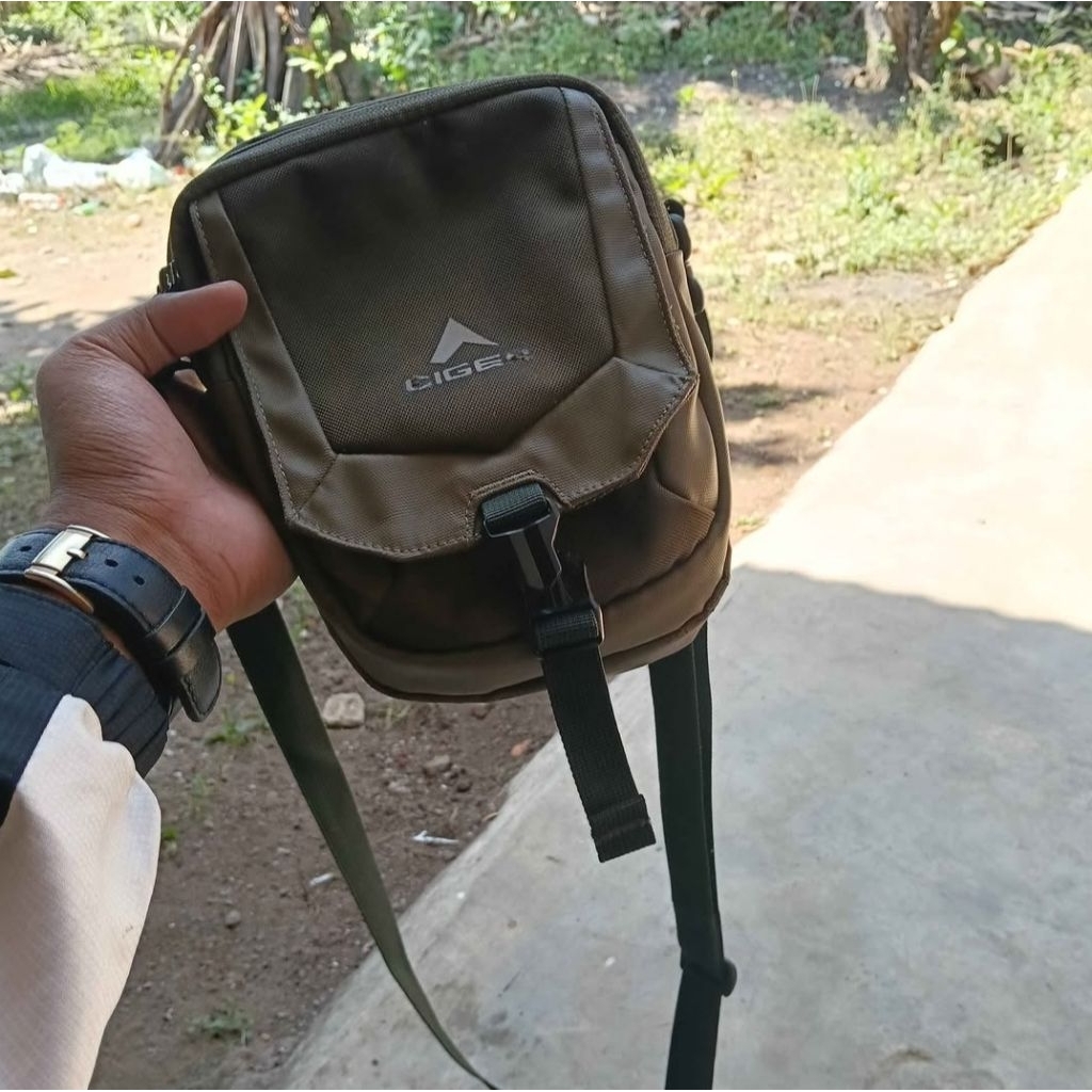 Tas Slempang Eiger