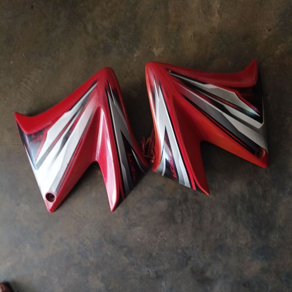 sayap cover tangki  yamaha vixion old original