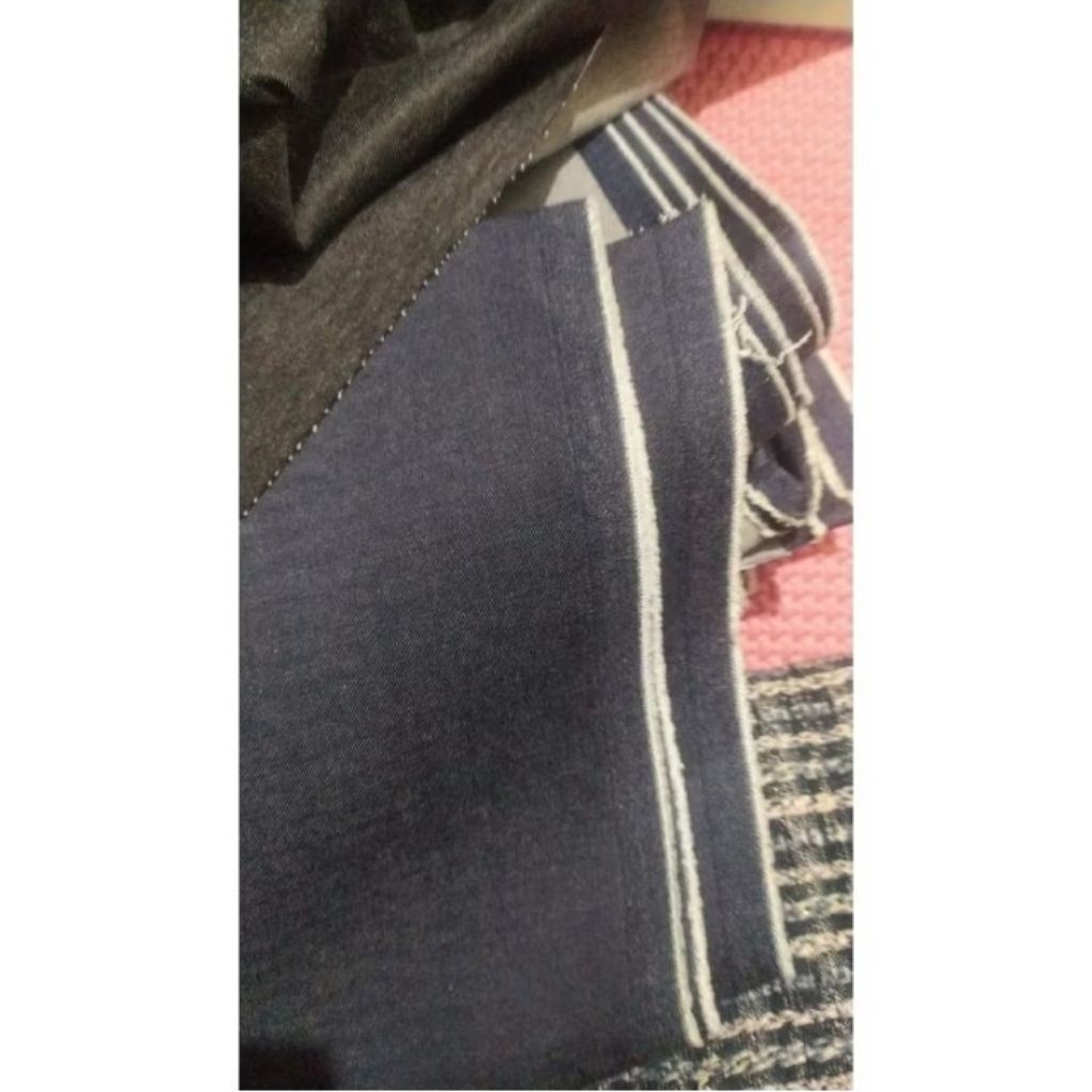 Kain sisa 2 cm bahan jeans celana cutbray jenny