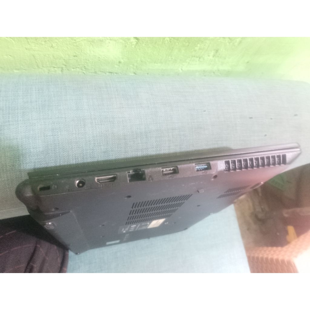 casing acer z1401