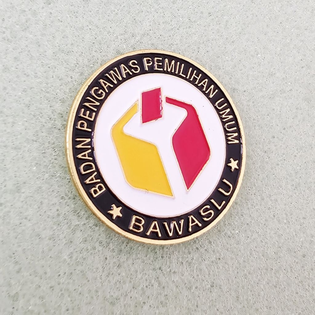 Lencana Bawaslu Magnet Plus Box Pin Lencana Bawaslu