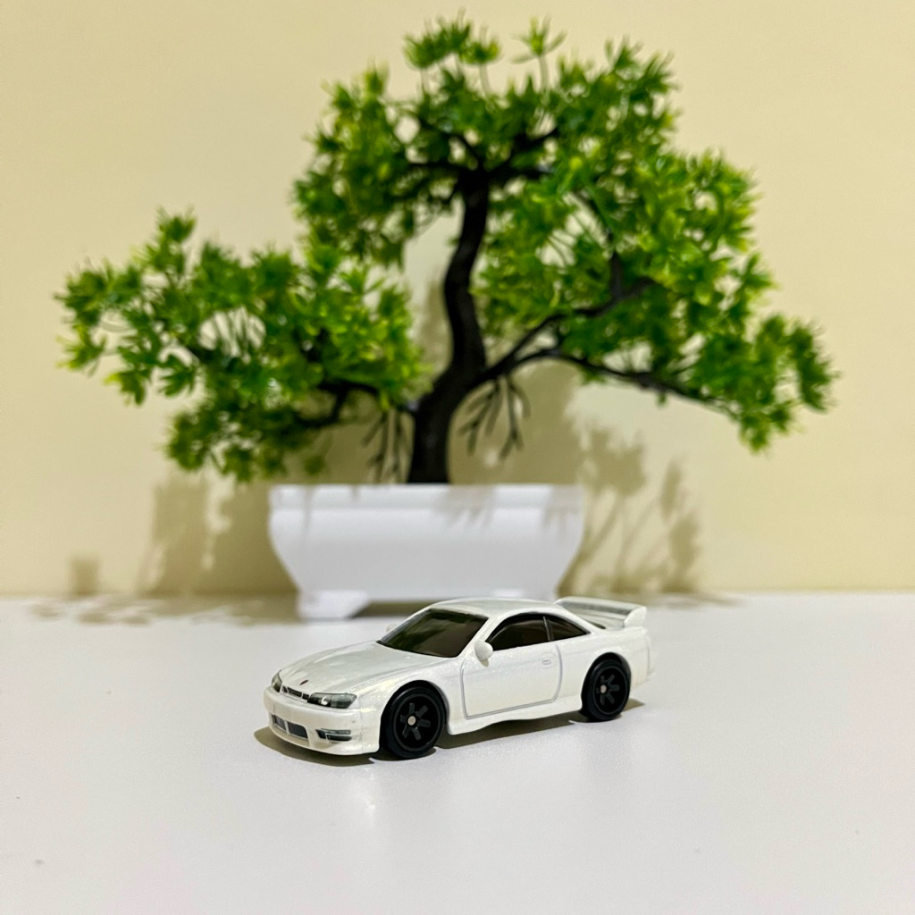 Hot Wheels Nissan Silvia S14 Premium (Loose)