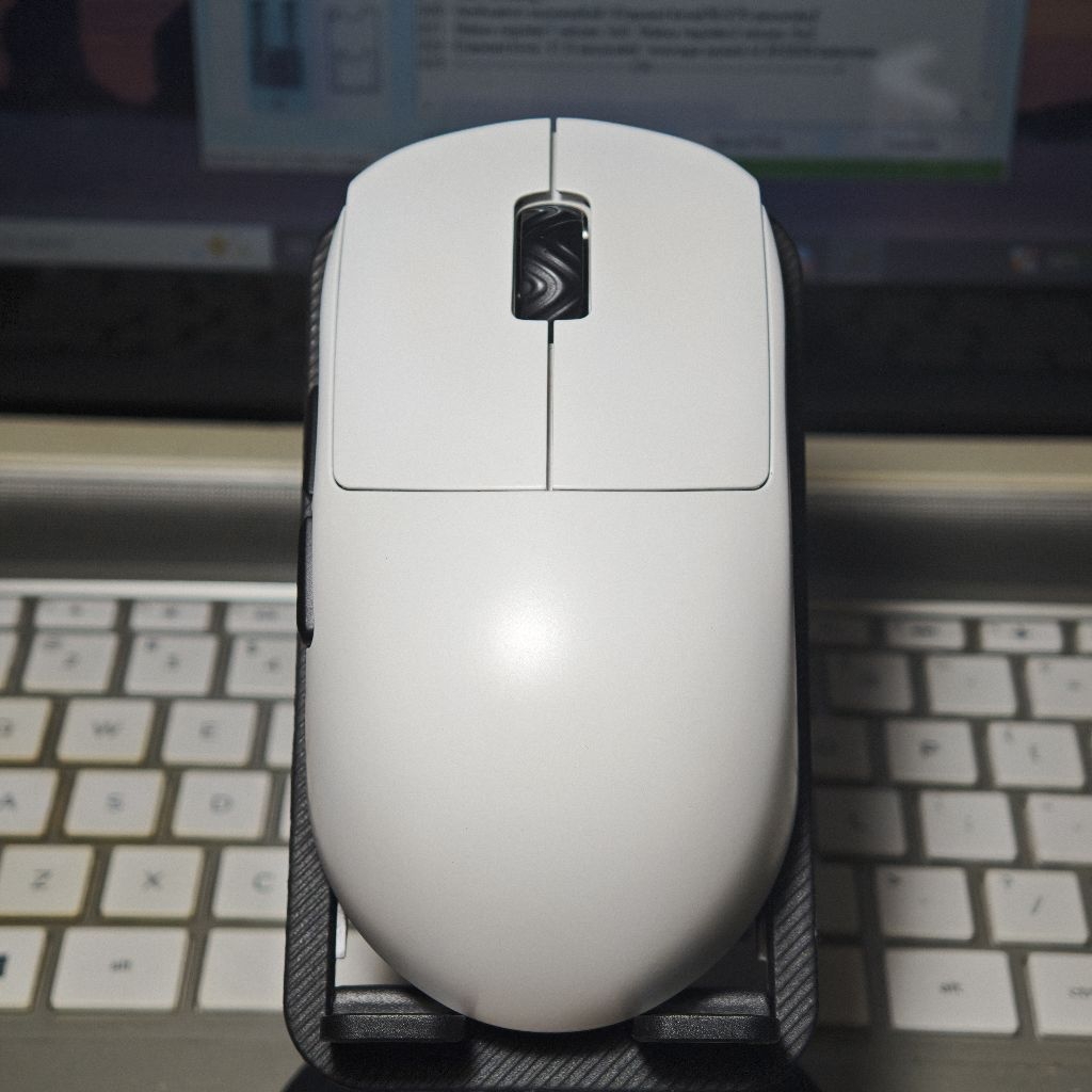 SCYROX V8 WIRELESS 8K GAMING MOUSE