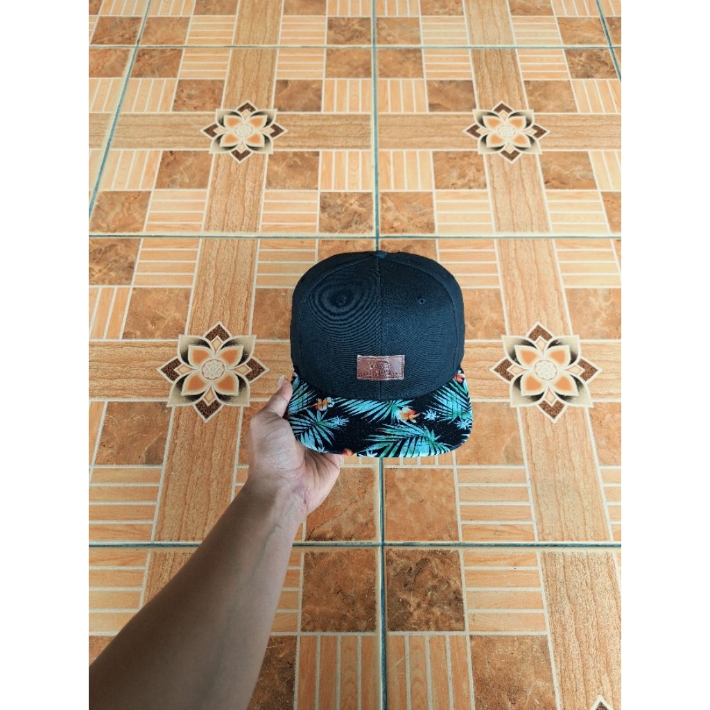TOPI VANS (LOGO KULIT)