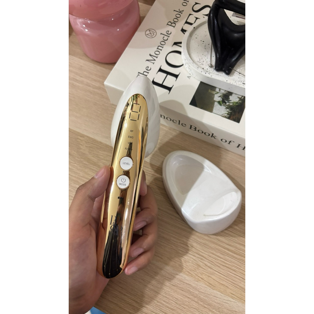 PnP Beauty - PnP Infinity alat pengencang wajah penghilang keriput