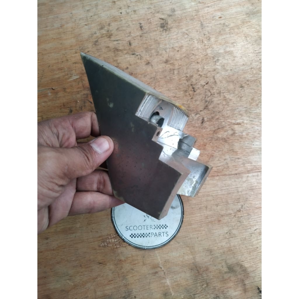 Reflektor lampu belakang vespa px exclusive