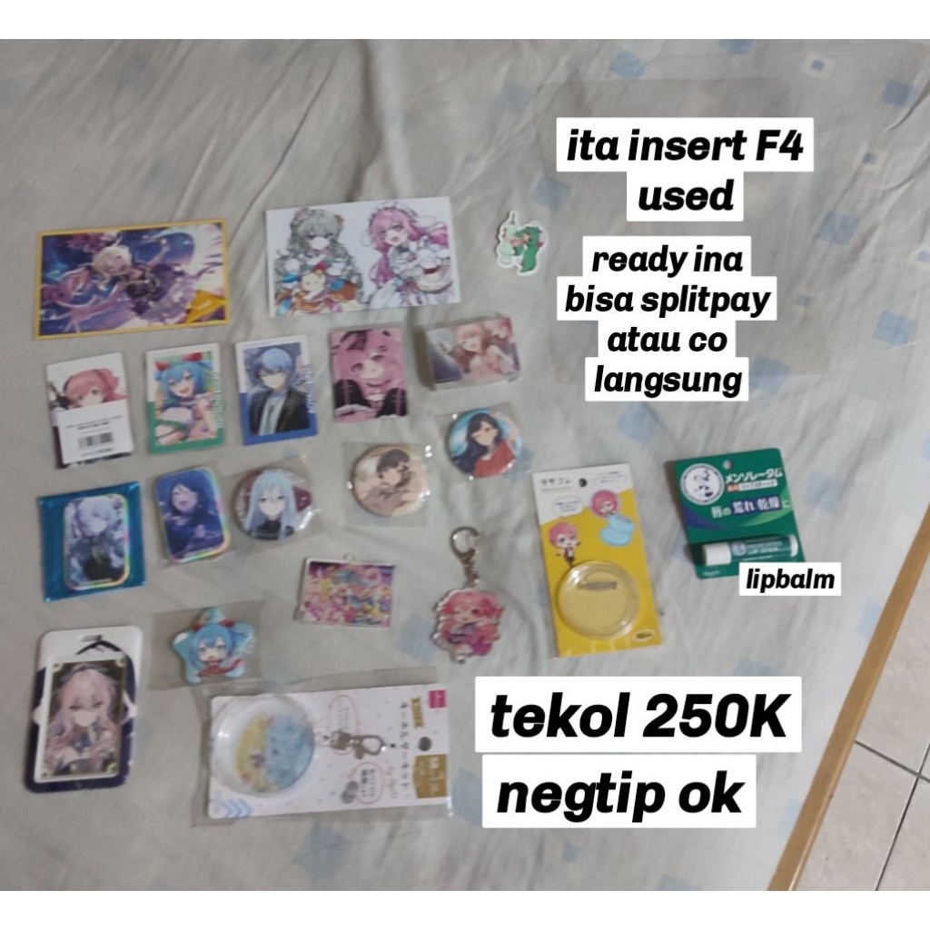 various bulk merch badge keychain Project Sekai