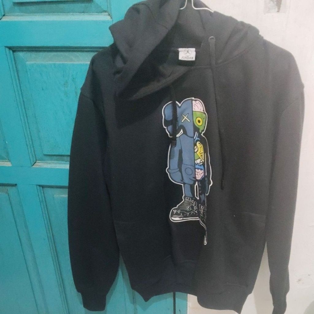 HODIE JORDAN HITAM