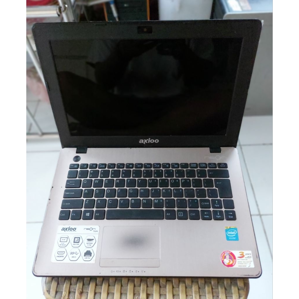 Casing Axioo  Neon TKM M110B