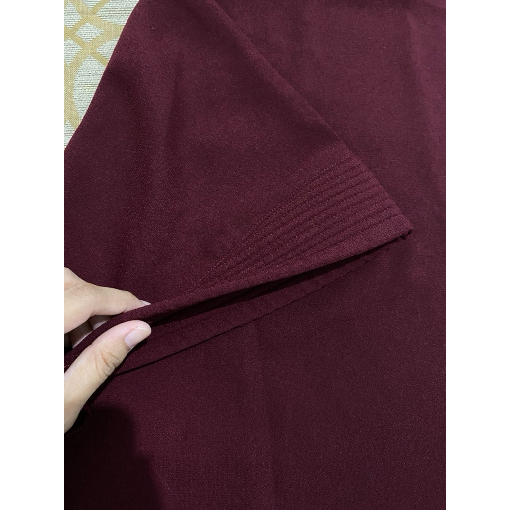 PL hijab syari burgundy pet merk khairana no minus like new