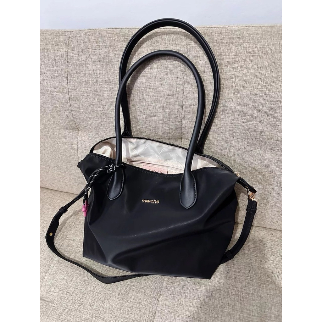 Preloved Merche Totebag Hitam
