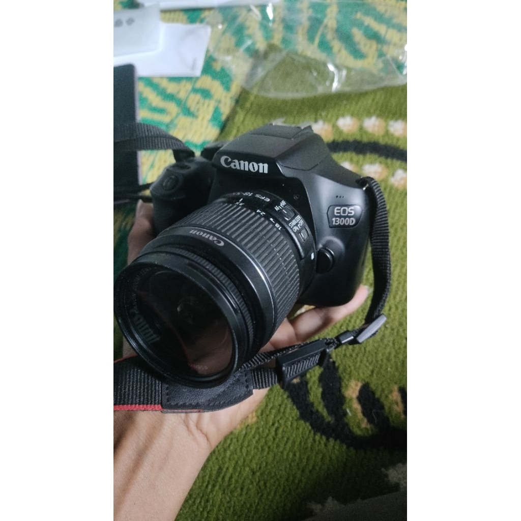 Canon Eos 1300D second normal
