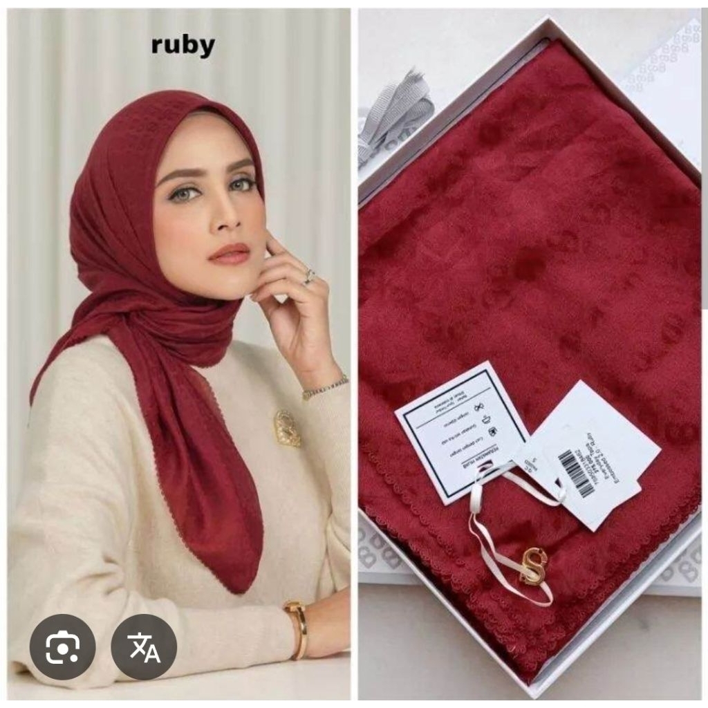 Buttonscarves - Everyday Tapis Embossed 2.0 - Ruby