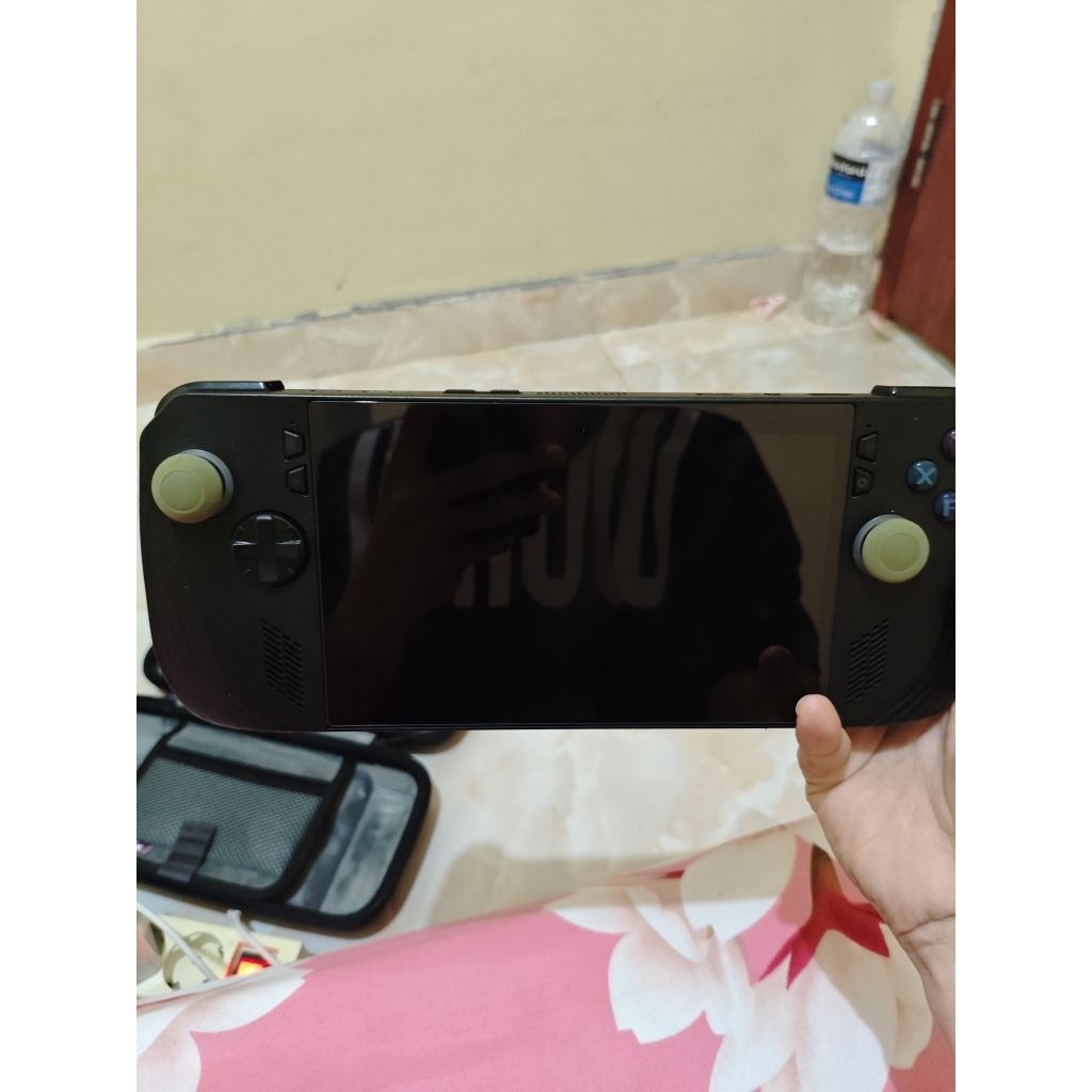 Rog ally X (1 TB SECOND) MULUS + HARDCASE + THUMBGRIP + ANTIGORES YANG SUDAH TERPASANG