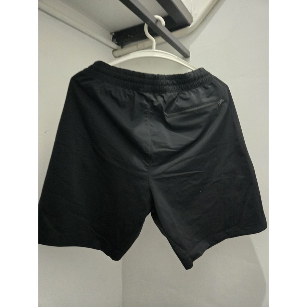 uniqlo celana pendek
