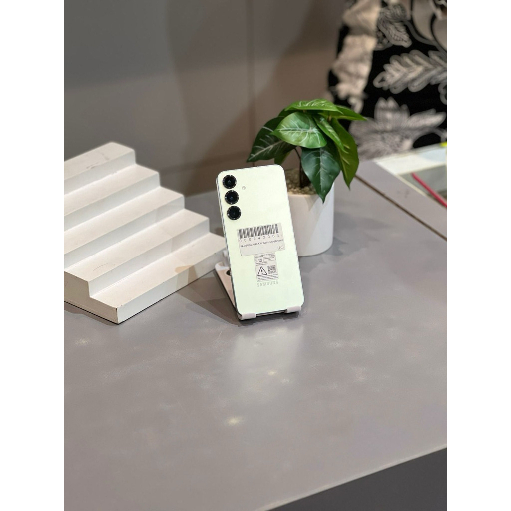 Second S*msung S25 Plus • 512GB
