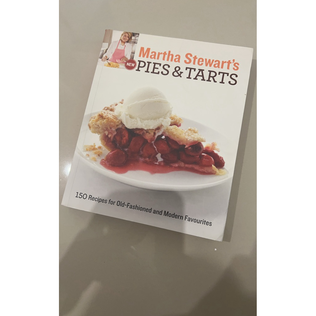 (PRELOVED) martha stewart’s pies & tarts