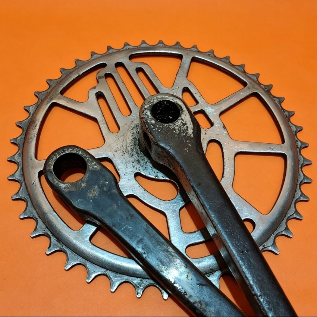 Gear crank sepeda onthel Rudge England 44T original
