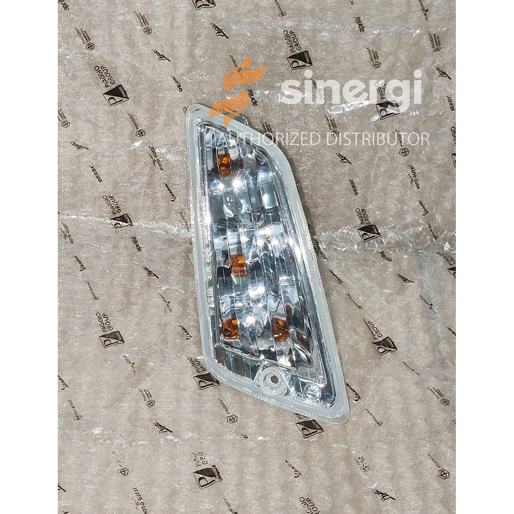 Lampu sen depan Kanan Vespa GTS, GTV 584970