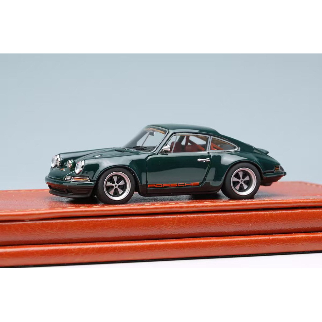 MakeUp atitan64 1:64 Porsche Singer 911 964 Coupe Brewster Green Limited 500pcs