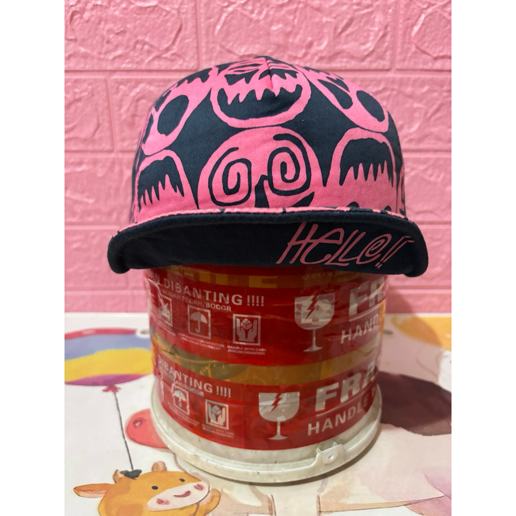 Topi sepeda visor lemes vispen second/bekas